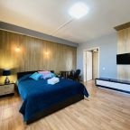 Апартаменты (Loft & Sky Apartment), Апартаменты ИннХоум Свердловский 35