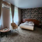 Полулюкс (NEW), Отель Русь