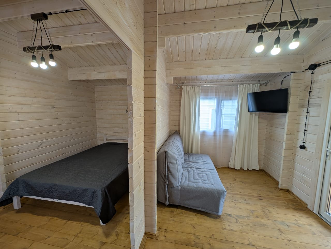 Бунгало (Семейное), Гостевой дом Лето