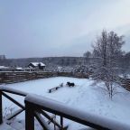 Коттедж (Афрейм "Лето"), База отдыха Дачный клуб Якшино