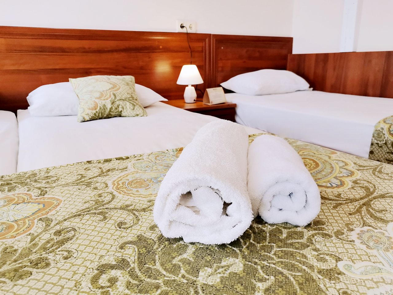 Трехместный (Стандарт 3-местный 2 кровати) отеля Wellhotel&Spa, Анапа
