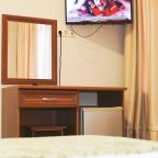 Трёхместный и более (Трехместный номер категории "Стандарт"), Отель Wellhotel&Spa