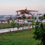 Двухместный (Junior, 1-а комнатный номер люкс улучшенный (с завтраком) видом на море), Отель Ника