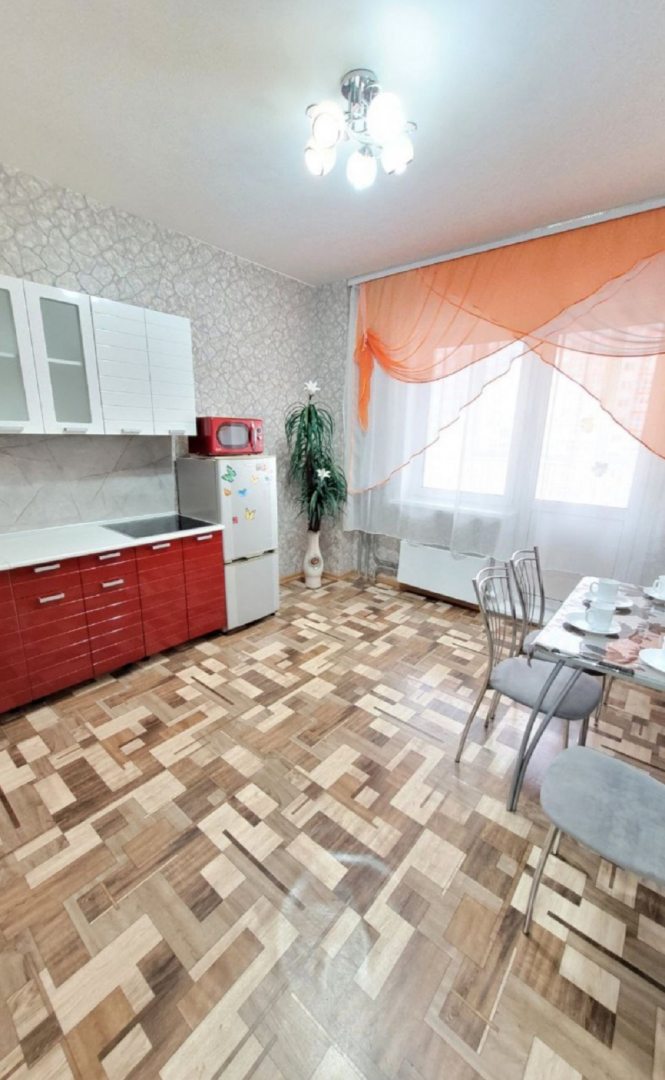 Апартаменты (Квартира на Ярыгинской), Апартаменты Квартира на Набережной