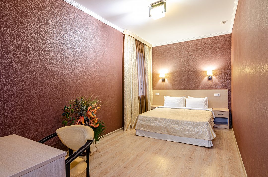 Семейный (Номер 1 категории 2-х комнатный семейный) отеля ВИЛЛА РОВАДОС, Витязево