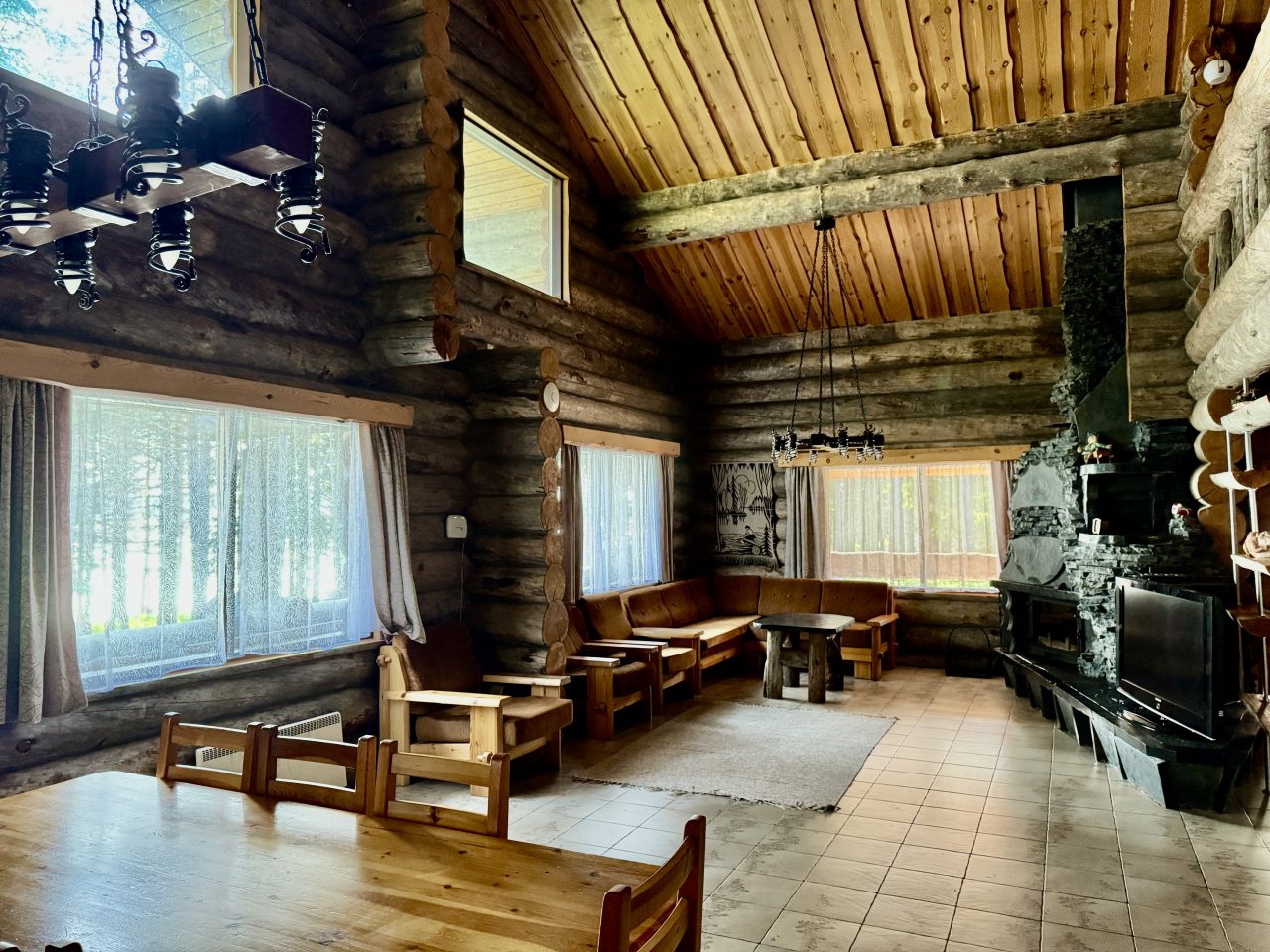 Коттедж (Сказка), Апартаменты Карелия Медвежка