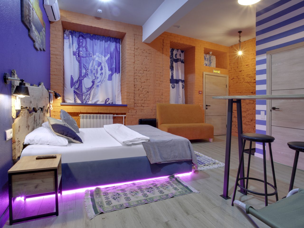 Студия с кухней и финской сауной «Леший» с отдельным входом