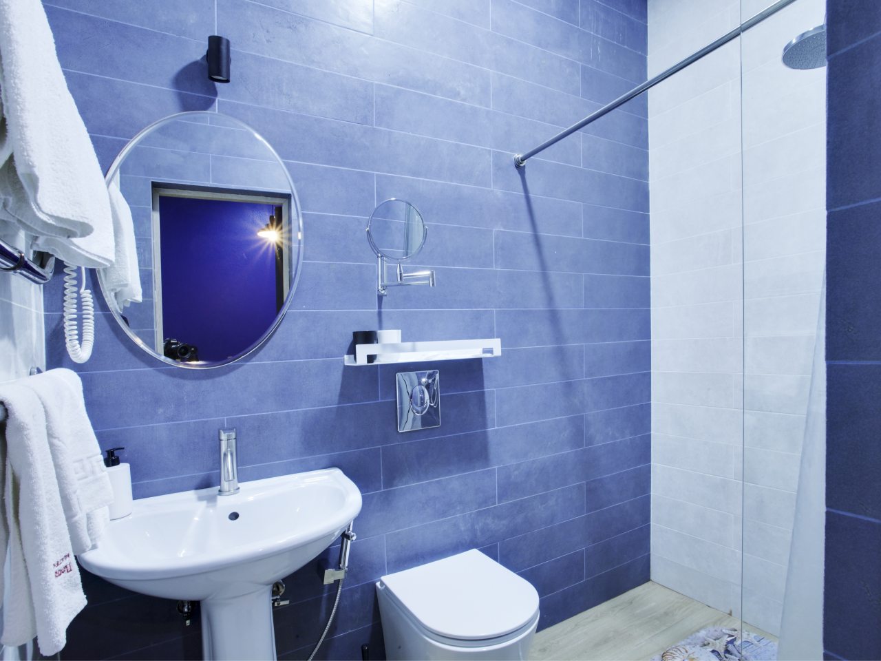 Студия с кухней и финской сауной «Леший» с отдельным входом