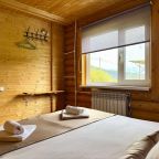 Четырехместный (Комната с кухней (Корпус В)), Гостевой дом Тхач от Травел Хотелс Антураж