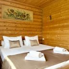 Четырехместный (Комната с кухней (Корпус В)), Гостевой дом Тхач от Травел Хотелс Антураж