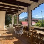 Трехместный (Комната с кухней (Корпус Б)), Гостевой дом Тхач от Травел Хотелс Антураж