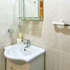 Трехместный (Комната с кухней (Корпус Б)), Гостевой дом Тхач от Травел Хотелс Антураж