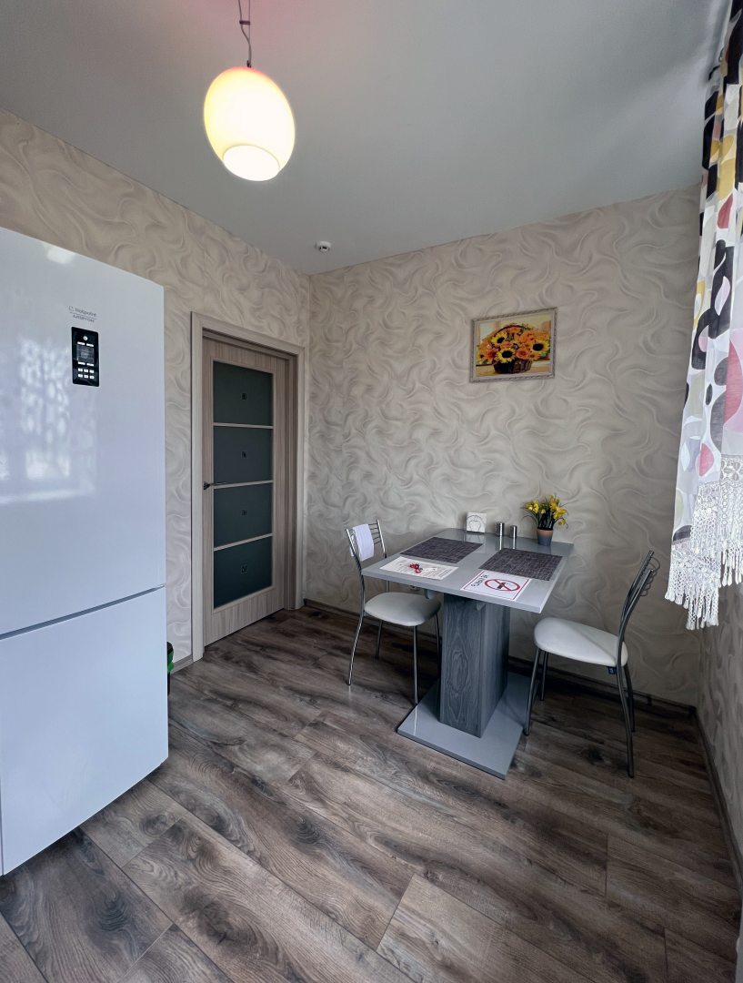 Полноценная кухня, Апартаменты Атмосфера — Квартира в центре Липецка