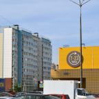 Автостоянка / Парковка, Апартаменты Атмосфера — Квартира с дизайнерским ремонтом в Центре на Скороходова