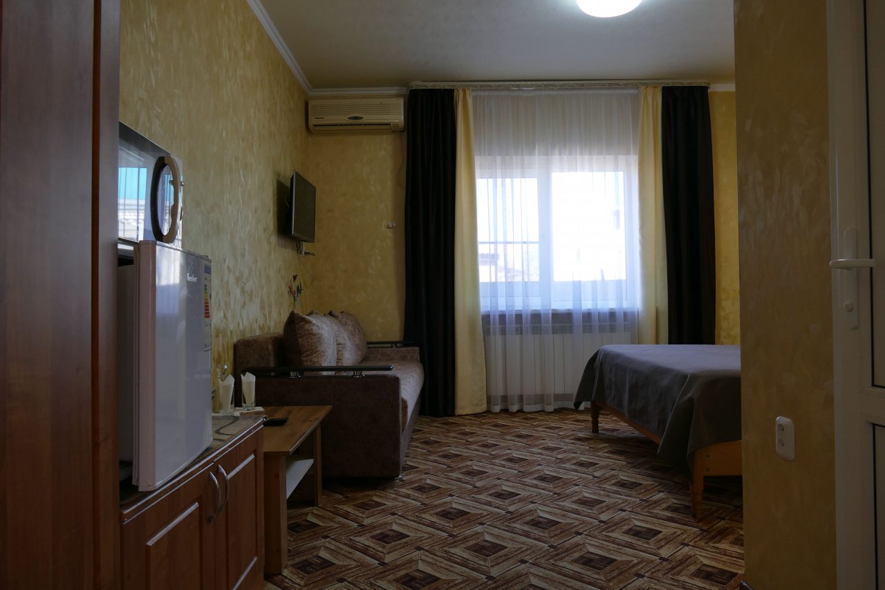 Двухместный (Стандартный двуспальная кровать 6) гостевого дома Селиверстова 16, Лабинск