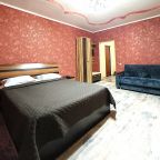 Двухместный (Улучшенный двуспальная кровать, диван 9), Гостиница Селиверстова 16
