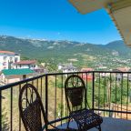 Апартаменты (С кухней и балконом), Гостевой дом MODERN