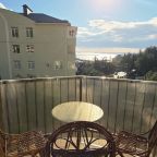 Люкс (С кухней и балконом), Гостевой дом MODERN