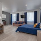 Люкс (С кухней и балконом), Гостевой дом MODERN