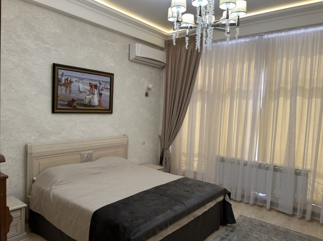 Двухместный (Номер 204 с двуспальной кроватью) гостиницы Лезгинка, Дербент
