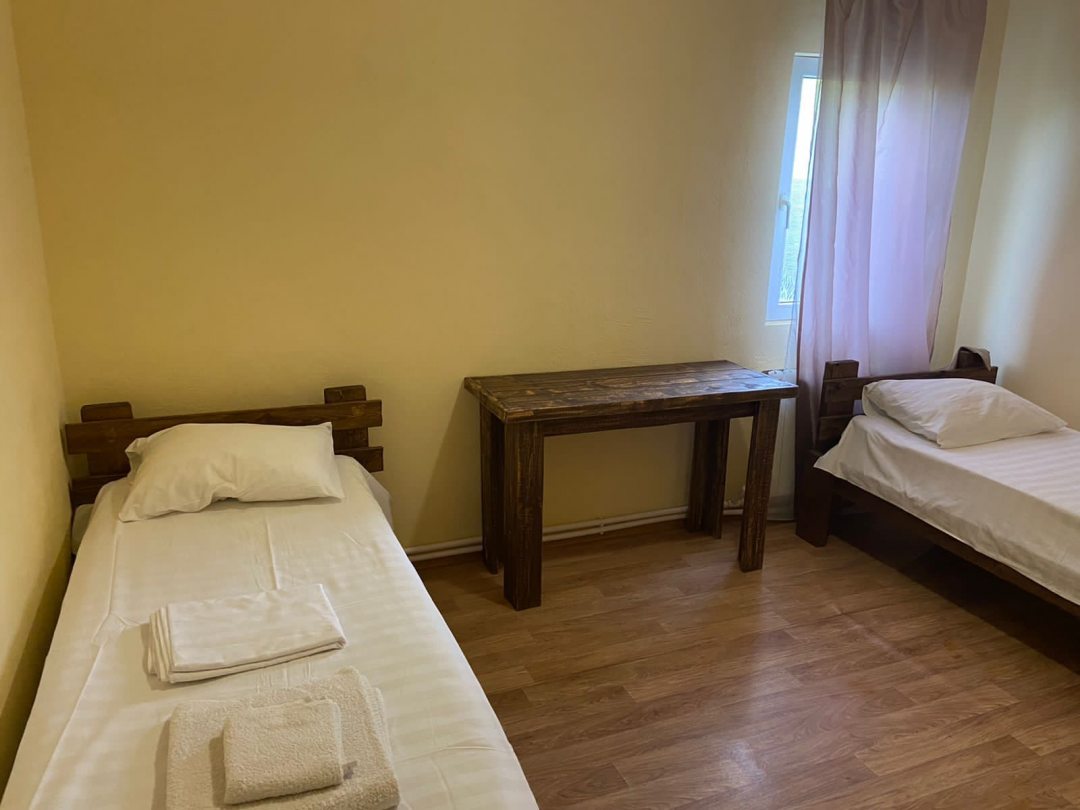 Двухместный (Двухместный номер с двумя раздельными кроватями) мини-отеля Семейный, Каменск-Шахтинский