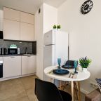 Апартаменты (Аминьевское шоссе , дом 4Д, корпус 3.  Двухкомнатные для 4 гостей), Апартаменты MaxRealty24 Аминьевское 4Дк1