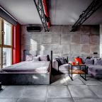 Люкс (Дизайнeрские aпаpтаменты Grey Loft в комплeксe ЖК Большой), Апартаменты Юг-Апарт