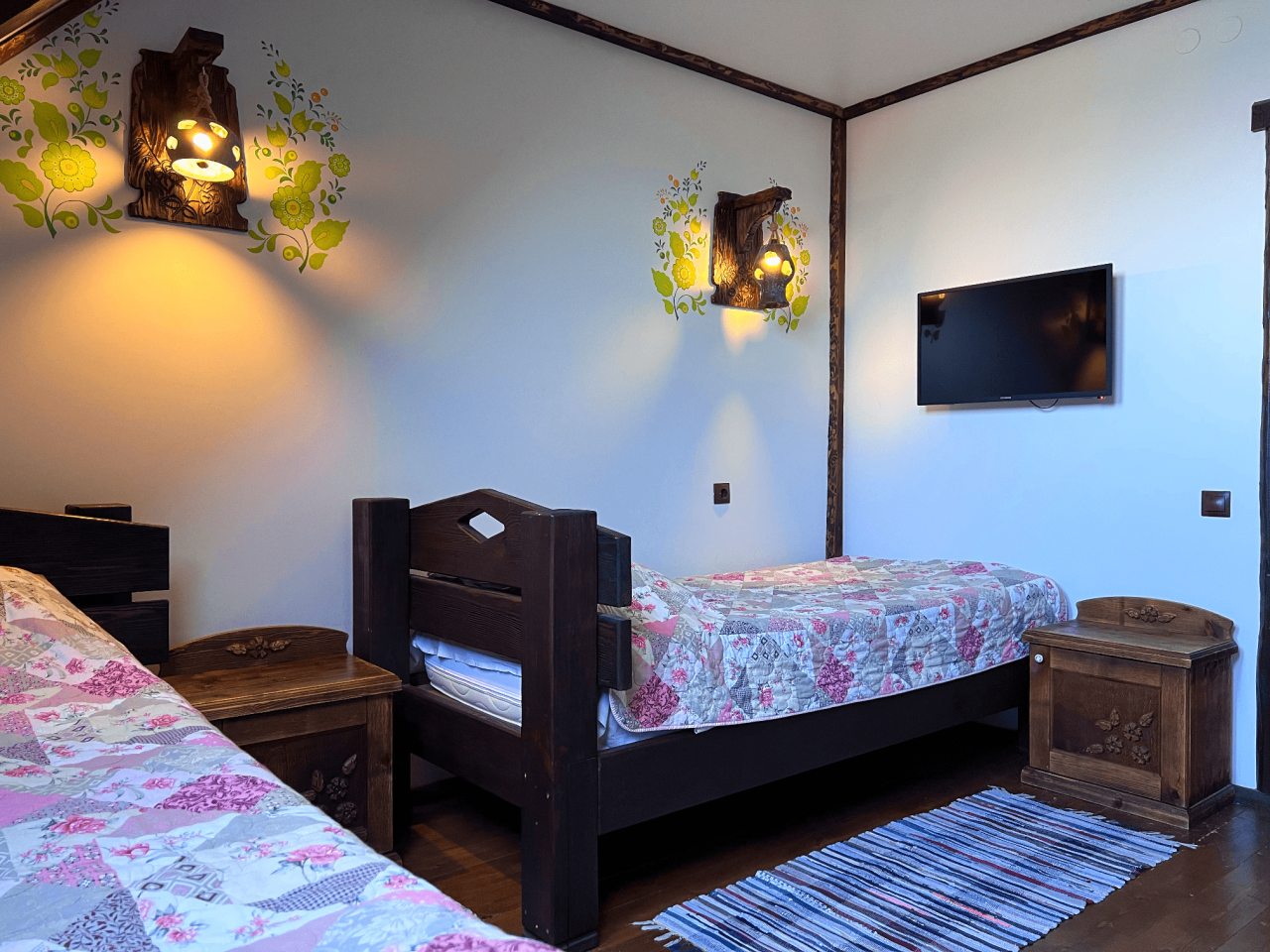Двухместный (Номер с двумя раздельными кроватями на мансарде. (Cтандарт Twin)) гостиницы Диканька на Тамани, Тамань