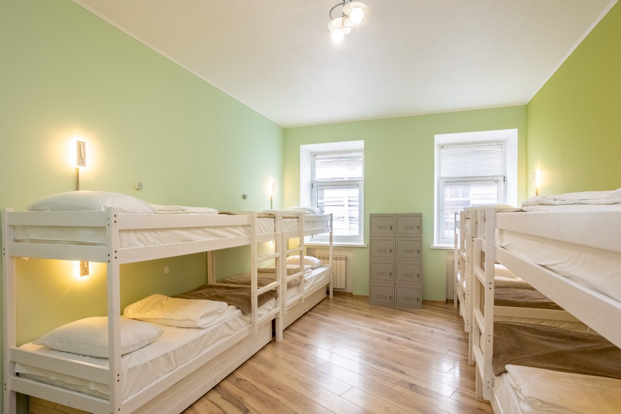 Восьмиместный (Кровать в 8-ми местном мужском номере) хостела Greenburg, Санкт-Петербург