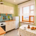 Газовая плита и холодильник