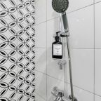 Апартаменты (С двуспальной кроватью (№5)), Апартаменты GetApart Ольминского