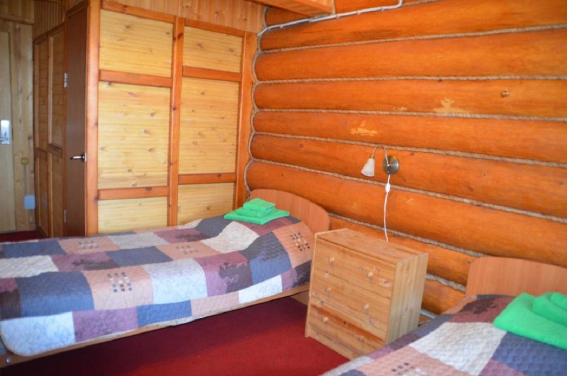 Двухместный (Двухместный номер с двумя отдельными кроватями) гостевого дома Гавань Байкала, Листвянка