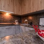 Апартаменты (Уютная квартира в новом жилом комплексе метро Братиславская), Апартаменты VV Apart