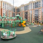 Детская площадка, Апартаменты Квартира у Набережной Невы