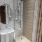 Двухместный (Комфорт Плюс с двуспальной кроватью), Гостиница Восток