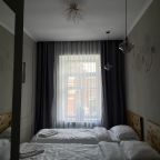 Вид на тихую историческую улицу