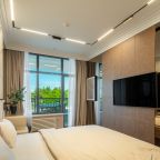 Апартаменты (Двухкомнатный LUX с видом на море (2 этаж)), Апартаменты Brevis Rents