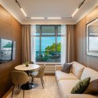 Апартаменты (Двухкомнатный LUX с видом на море (2 этаж)), Апартаменты Brevis Rents