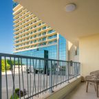 Апартаменты (Двухкомнатный LUX с видом на море (2 этаж)), Апартаменты Brevis Rents