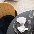 Апартаменты (Двухкомнатный LUX с одной спальней (2 этаж)), Апартаменты Real Apartments Sochi