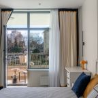 Апартаменты (Двухкомнатный LUX с одной спальней (2 этаж)), Апартаменты Real Apartments Sochi