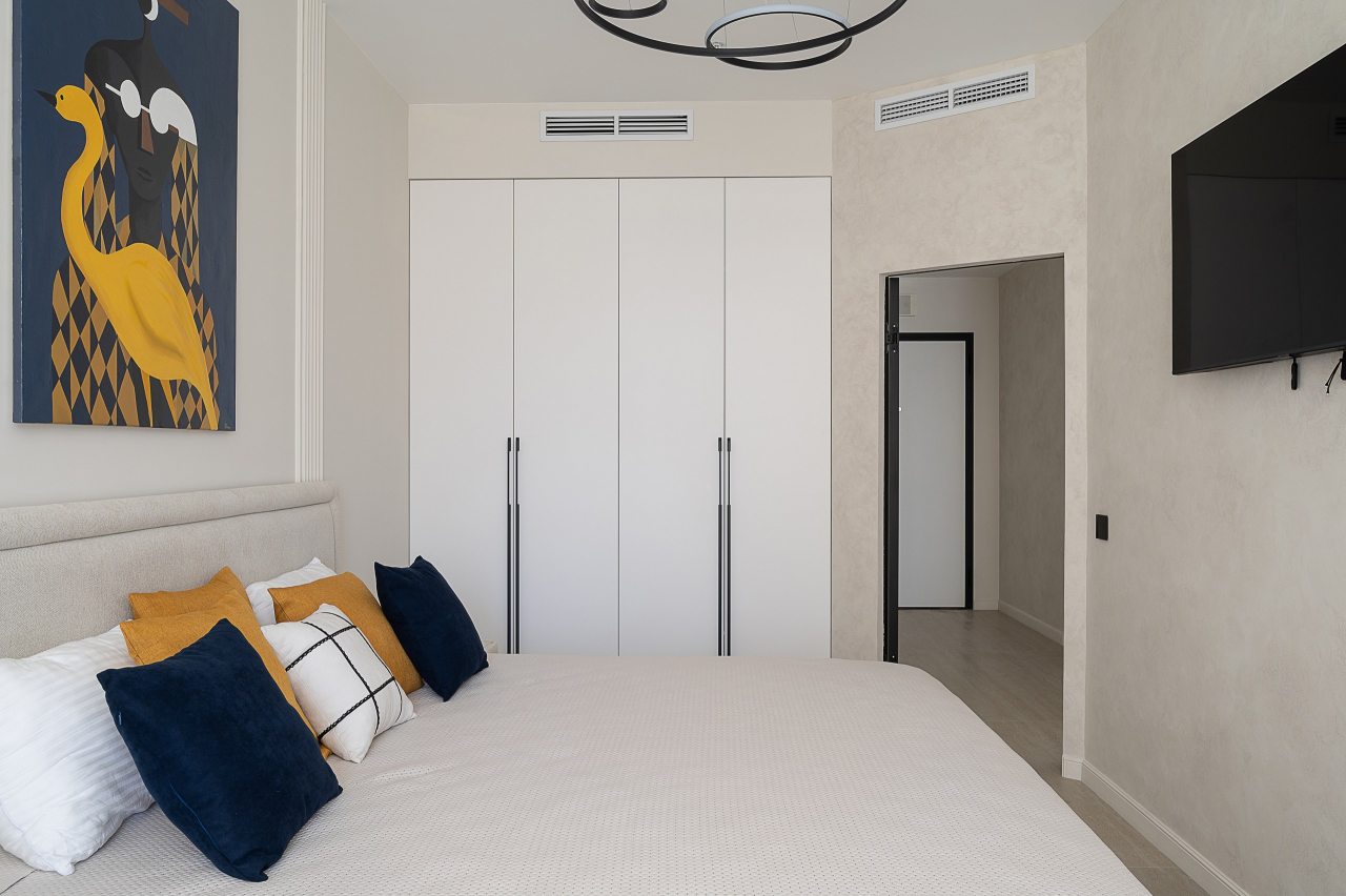 Апартаменты (Двухкомнатный LUX с одной спальней (2 этаж)), Апартаменты Real Apartments Sochi