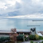 Апартаменты (Трехкомнатные Luxury Dubai с двумя спальнями), Апартаменты Real Apartments Sochi