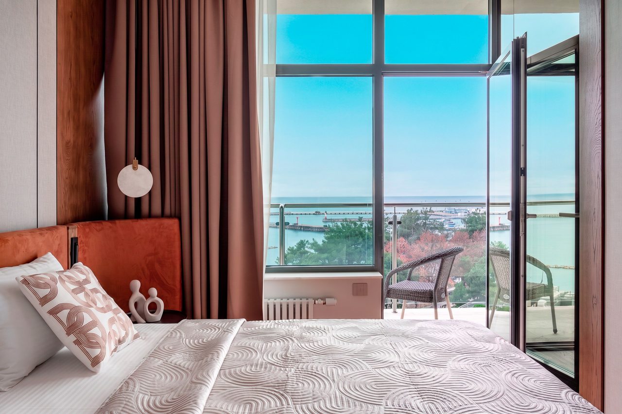 Апартаменты (Трехкомнатные Luxury Dubai с двумя спальнями), Апартаменты Real Apartments Sochi