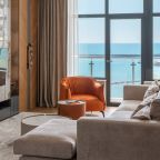 Апартаменты (Трехкомнатные Luxury Dubai с двумя спальнями), Апартаменты Real Apartments Sochi