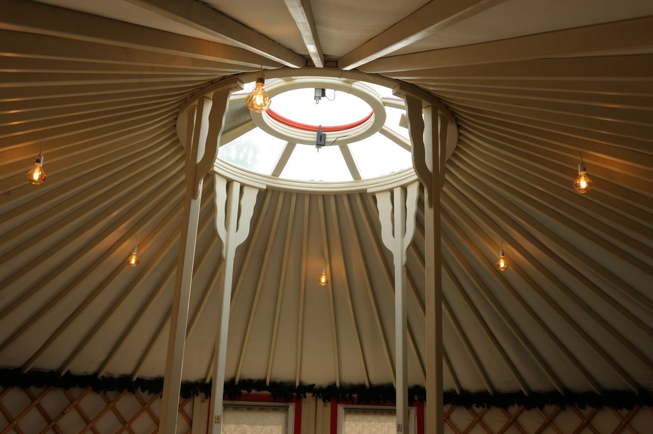 Вилла (Юрта большая), База отдыха Hut house