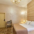 Трехместный (Номер 8), Отель Versale hotel