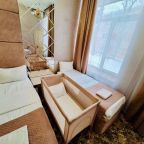Трехместный (Номер 8), Апарт-отель Версаль
