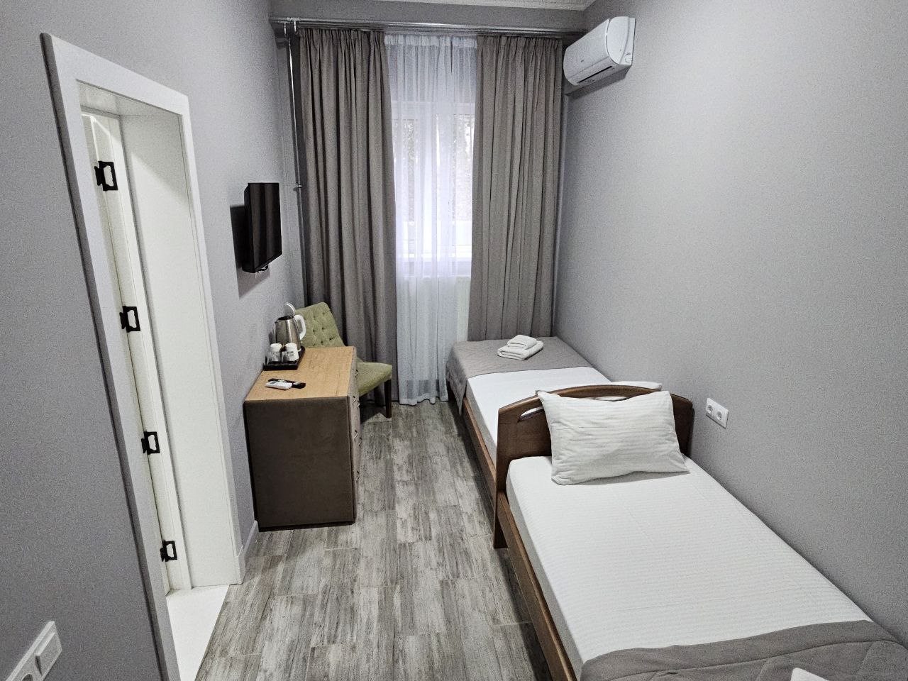 Двухместный (Стандартный номер с раздельными кроватями) отеля Порт, Сочи
