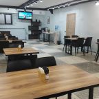 Зона проведения завтраков на цокольном этаже